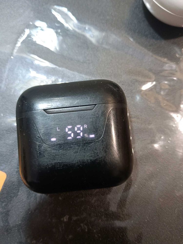 Wireless Earbuds Working