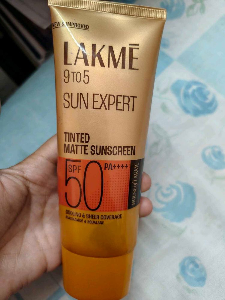 Lakme 9 to 5 Sun Expert SPF 50