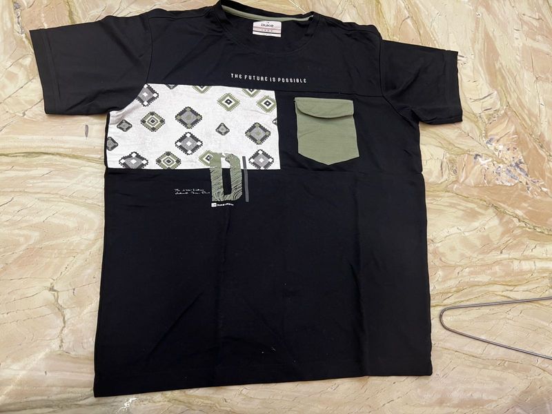 Men's Black Graphic T-Shirt