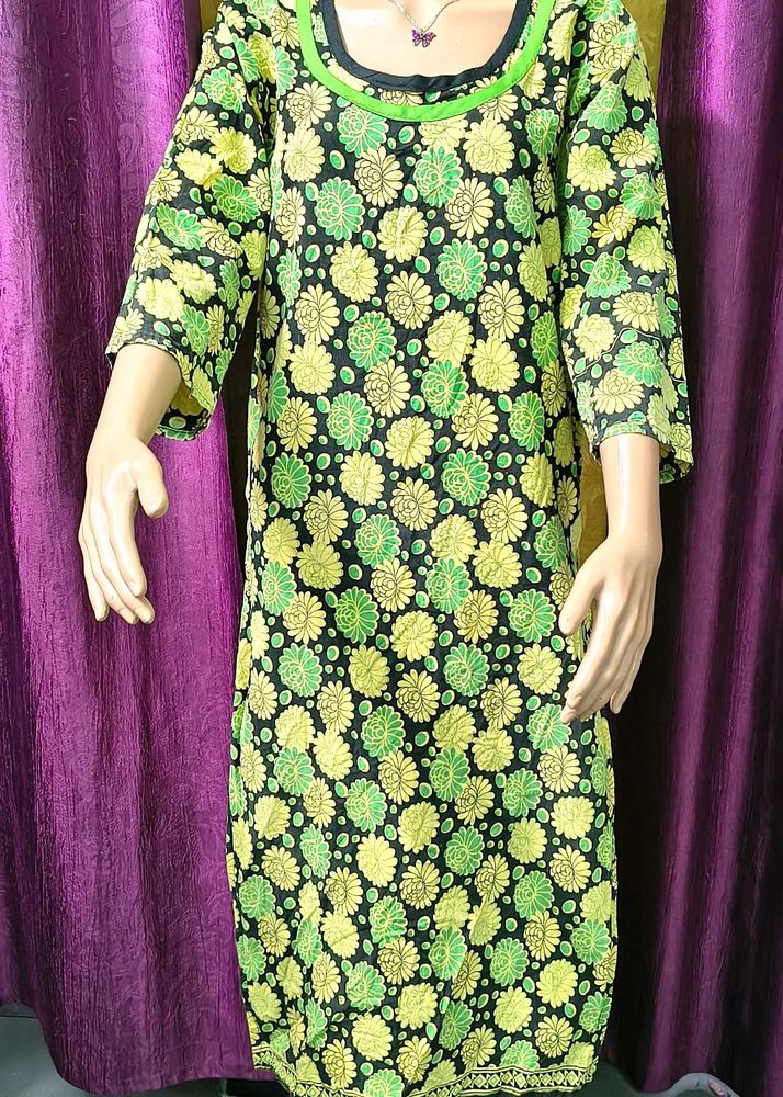 Retro Floral Print Midi Kurti