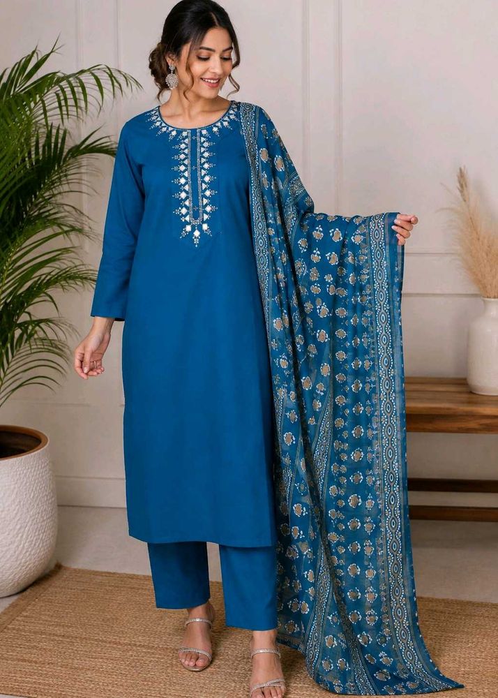 Blue Kurta Set - 40 Bust (L size)