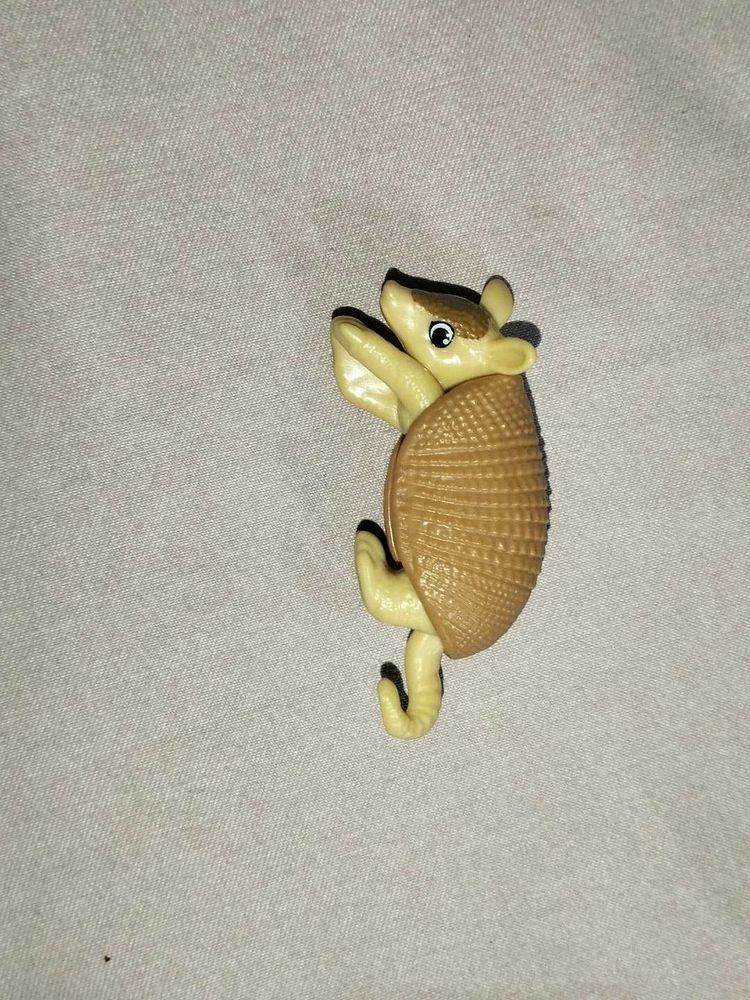 Armordillo Action Figure from kinder Joy, offer me