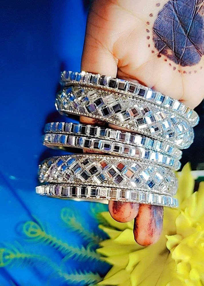 Sparkling Crystal,Silver Stone Bangles Set (Size 2