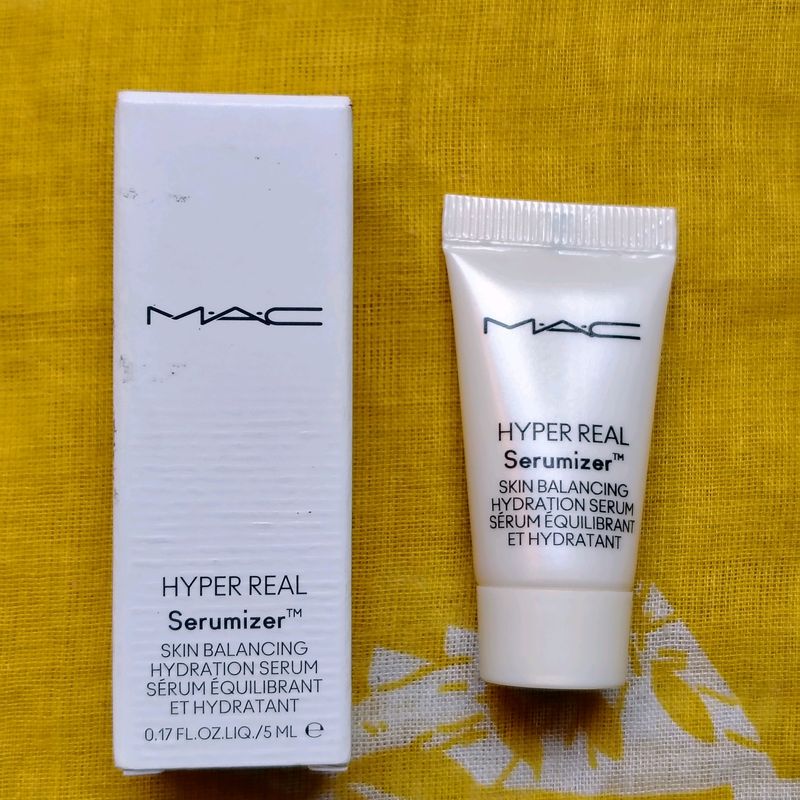 MAC Hyper Real Serumizer - Sample Size