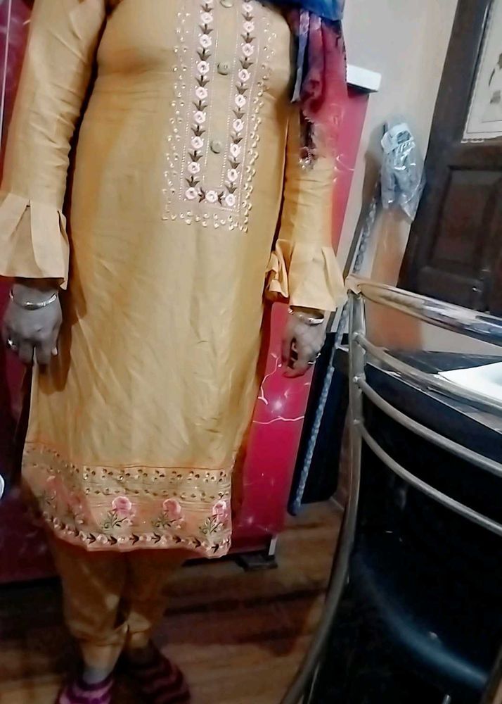 Elegant Ethnic Kurta Set
