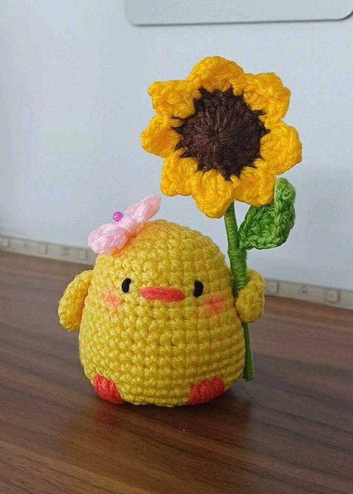 Crocheted Chick with Sunflower