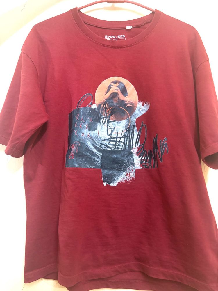 Maroon Graphic Print T-Shirt
