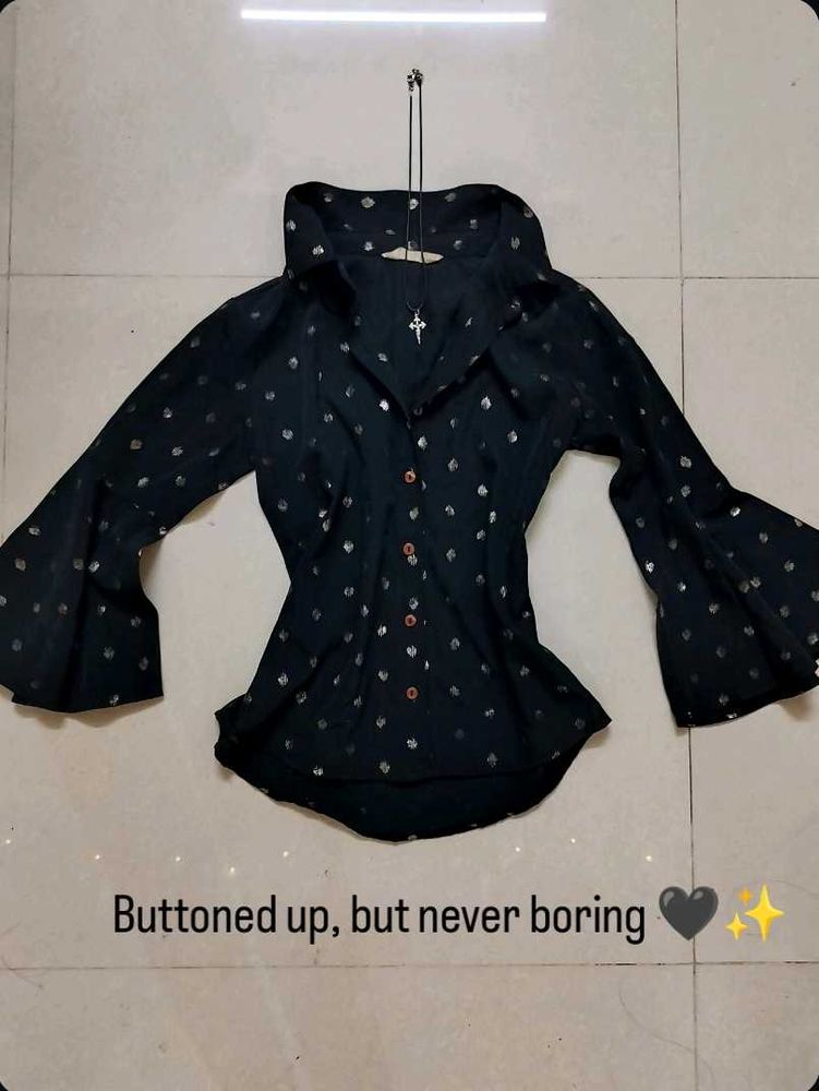 Y2K Stylish Black Bell Sleeve Top