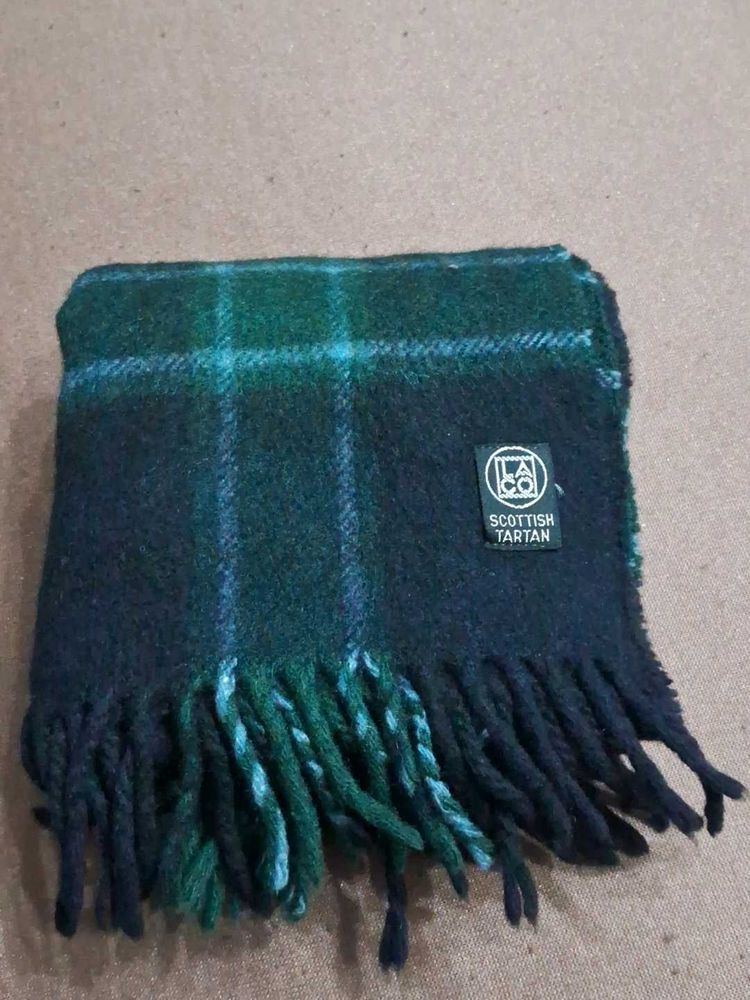 Woolen Muffler