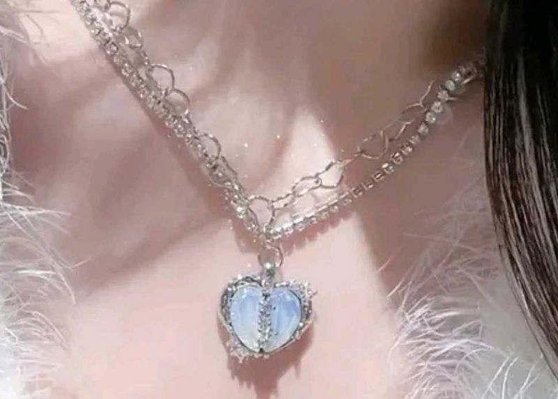 Delicate Heart Pendant Necklace