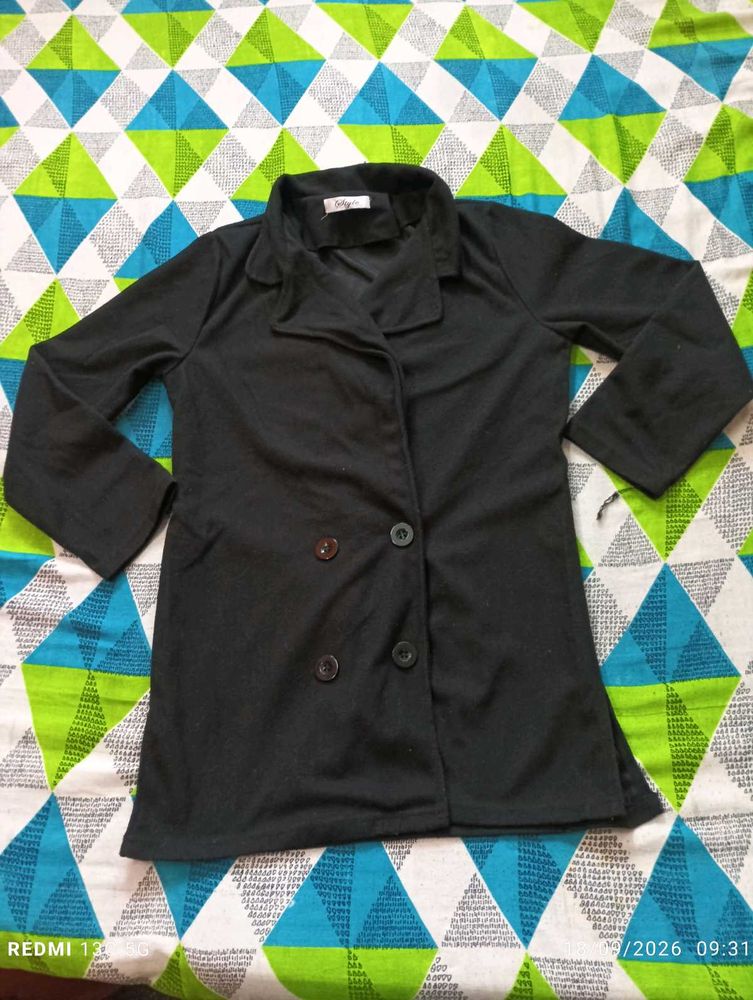 Chic Black Double-Breasted Blazer