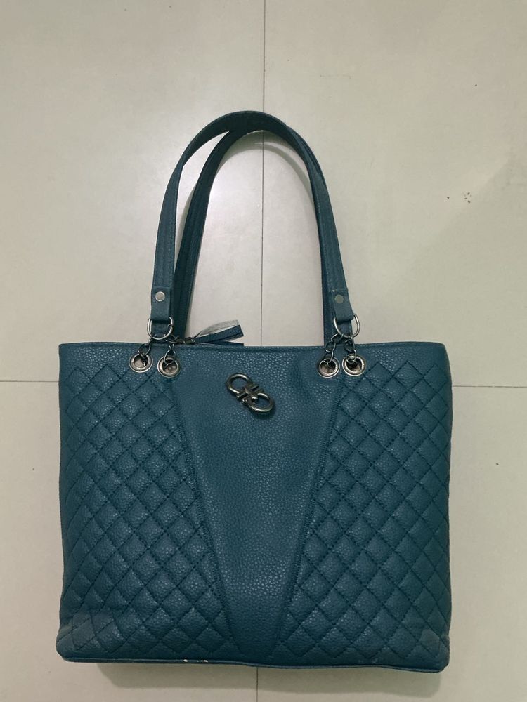 Stylish Teal Quilted Tote Bag
