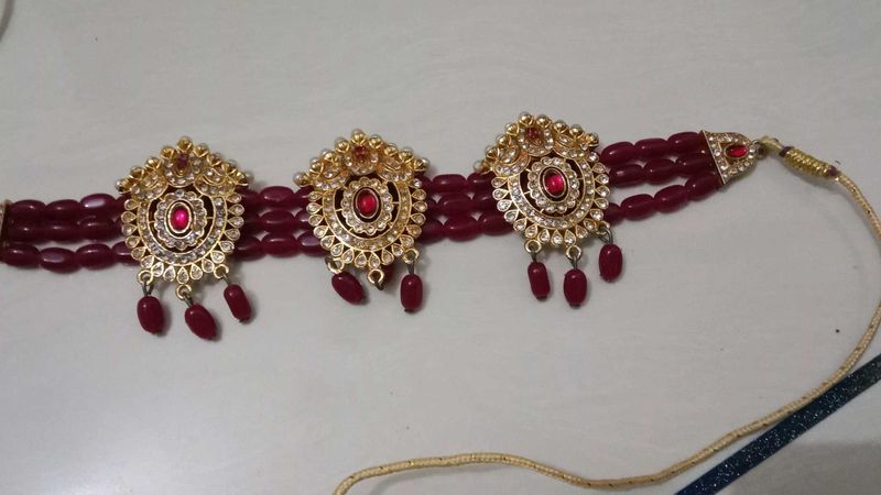 Elegant Red Beaded Choker Necklace Set without ear