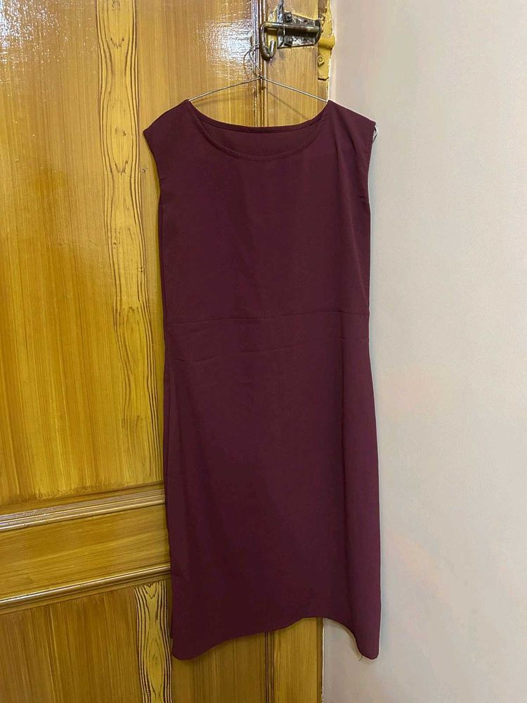 Burgundy Sleeveless Shift Dress