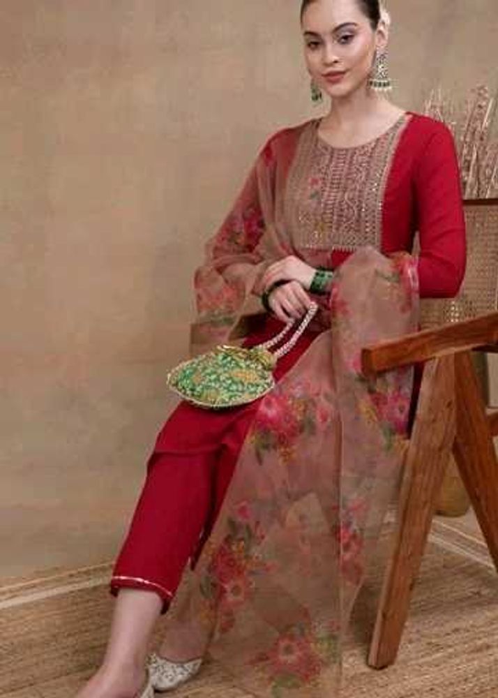 VredeVogel's Exquisite Red Kurta set