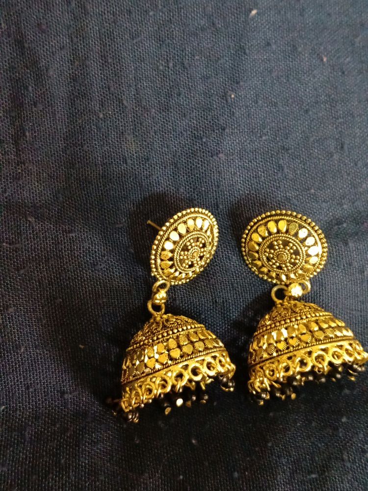 Earring