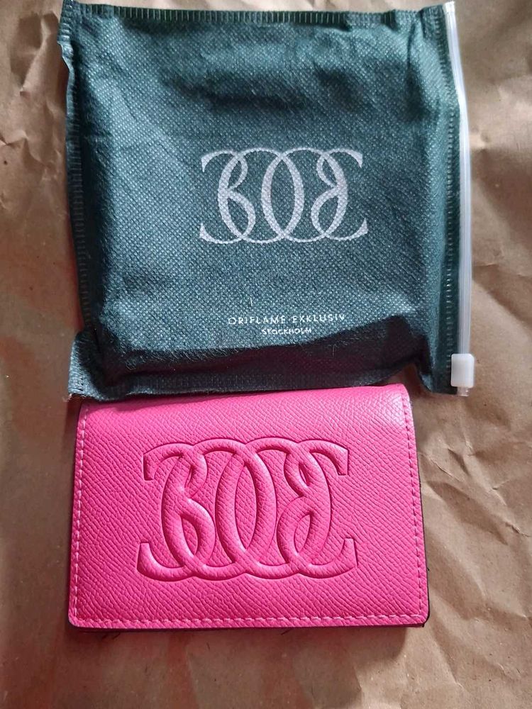 Oriflame Exclusive Pink Wallet