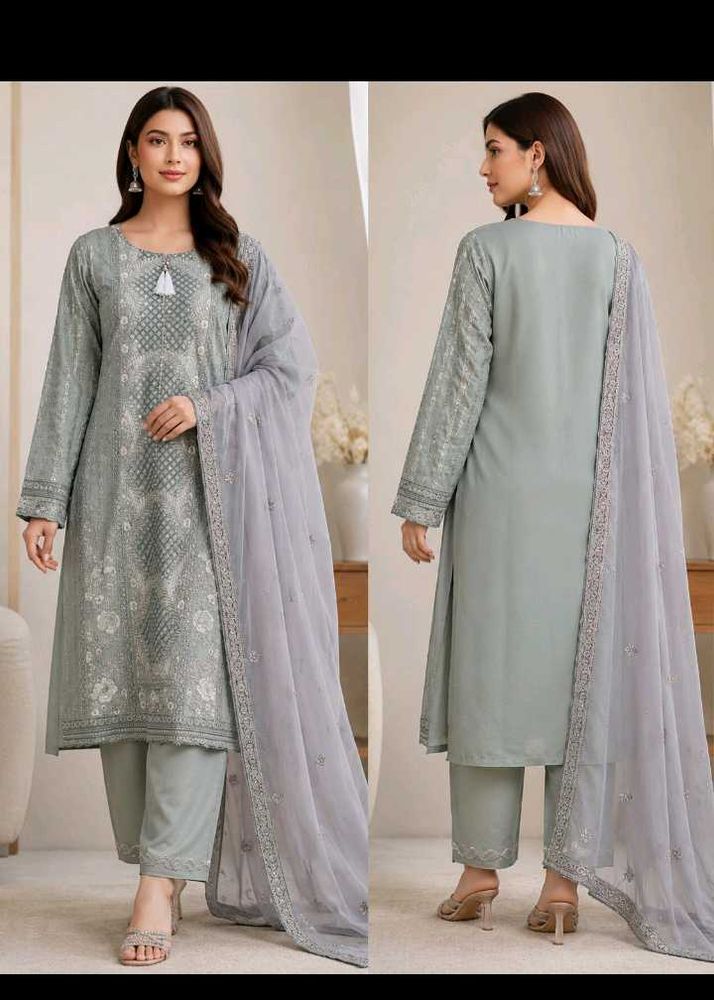 Elegant Embellished Kurta Set with Dupatta