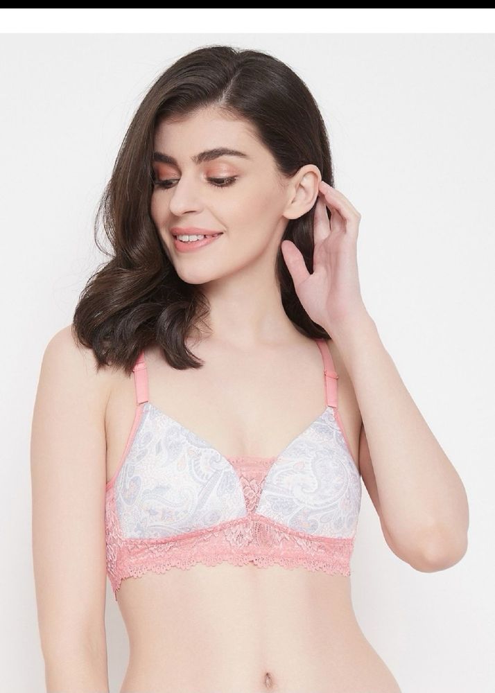 Clovia Women Bralette Lightly Padded Bra (Pink)