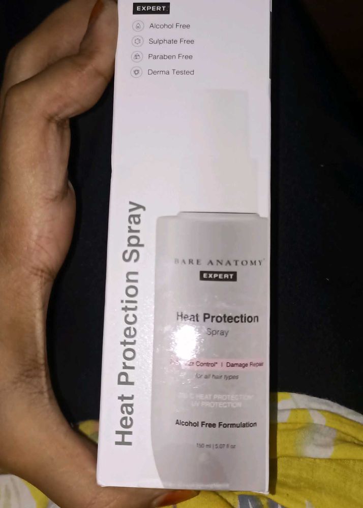 Bare anatomy heat protecting spray