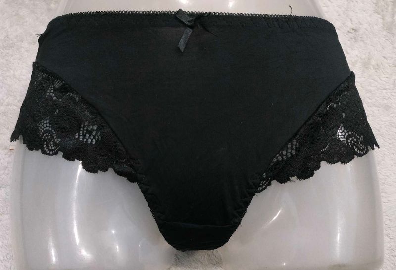 Elegant Black Lace Trim Briefs 🖤