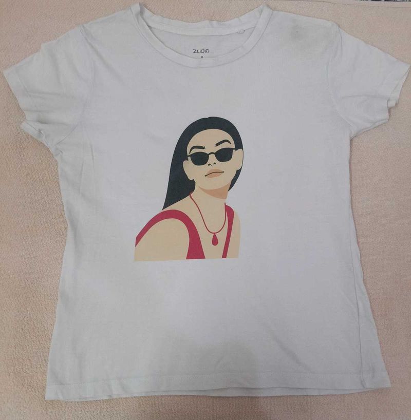 Stylish Graphic Print T-Shirt from Zudio