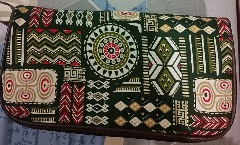 Ethnic Print multi purpose kit