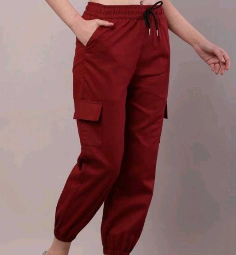 Comfortable Maroon Cargo Pants for Women 👖🌟