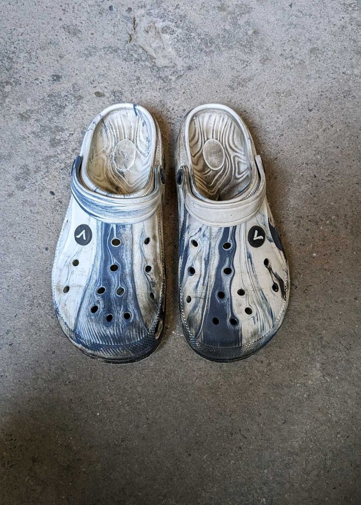 Comfortable Swirl Print Clogs