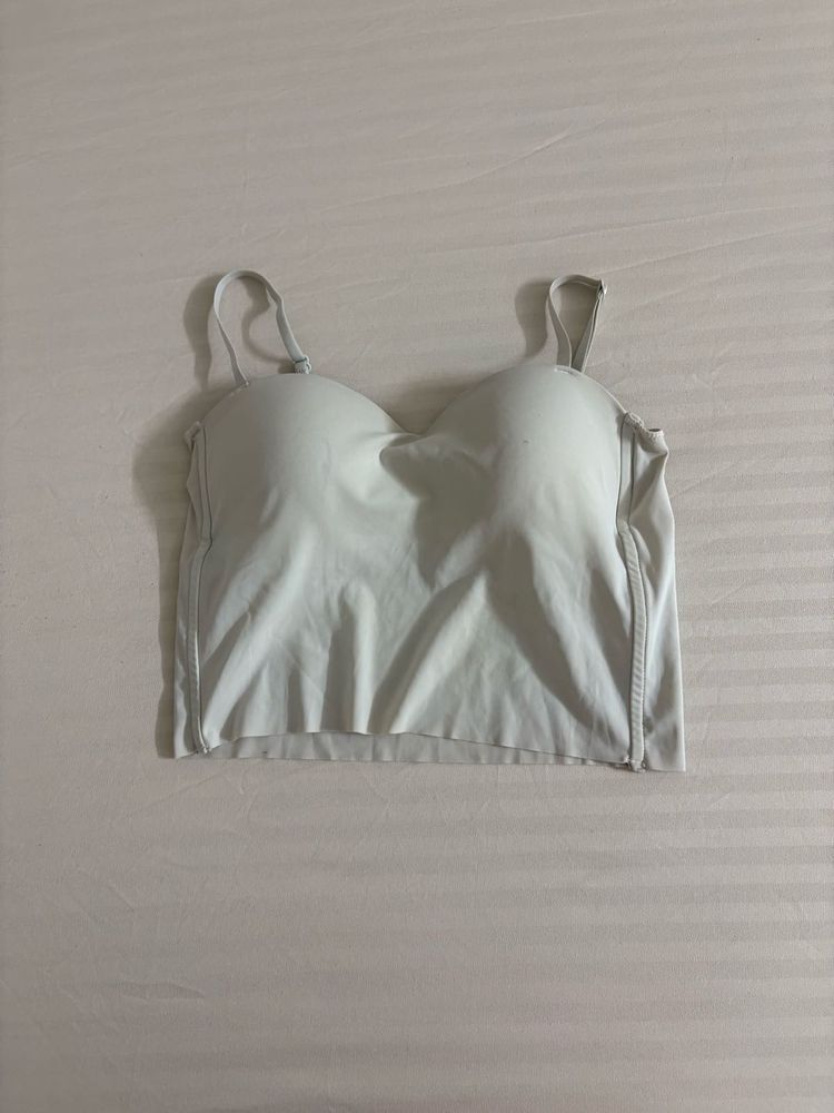 Comfortable top with built in bra
