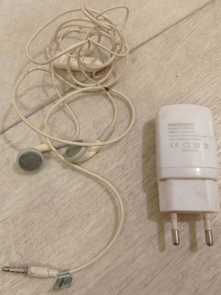 Karbonn Travel Charger With Earphone