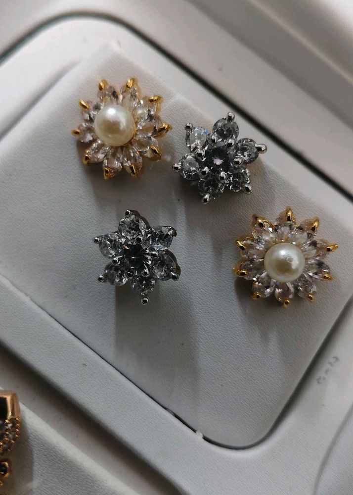 Elegant Flower Pearl &amp; Crystal Stud Earrings