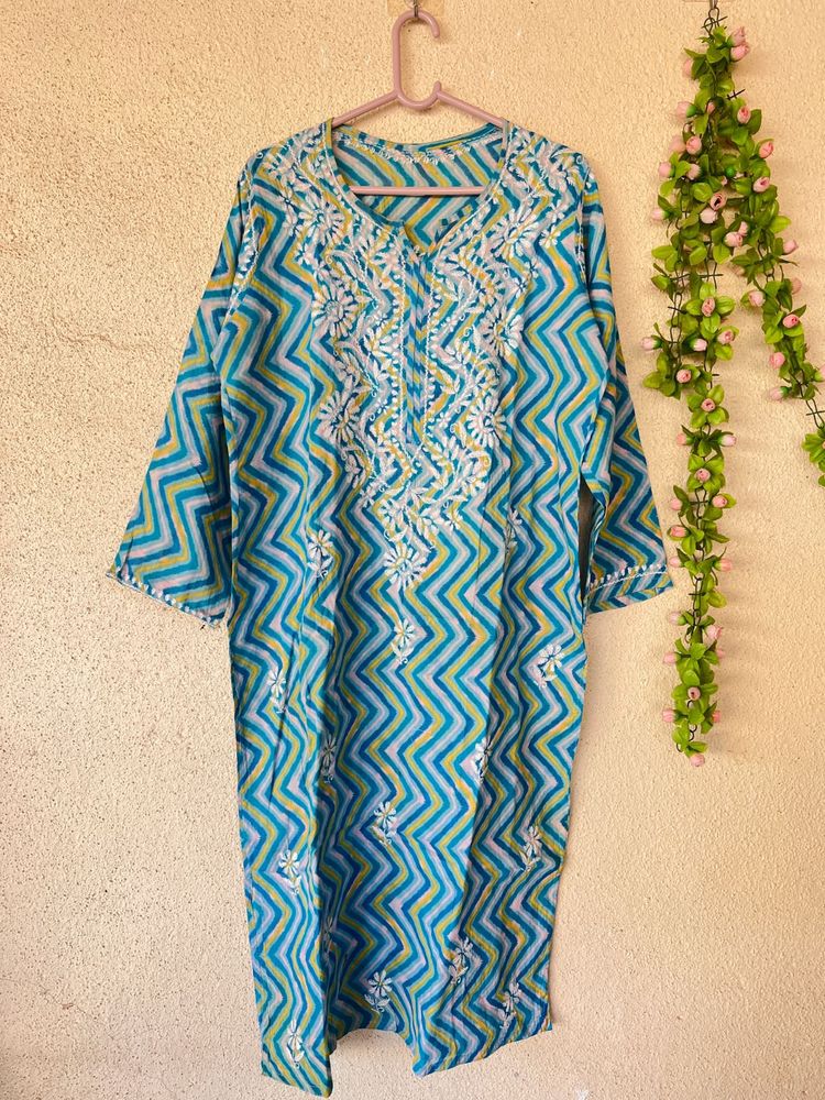 Embroidered Chevron Print Kurta