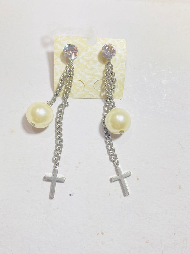 Dangle Earrings - Silver Chain, Pearl, Cross