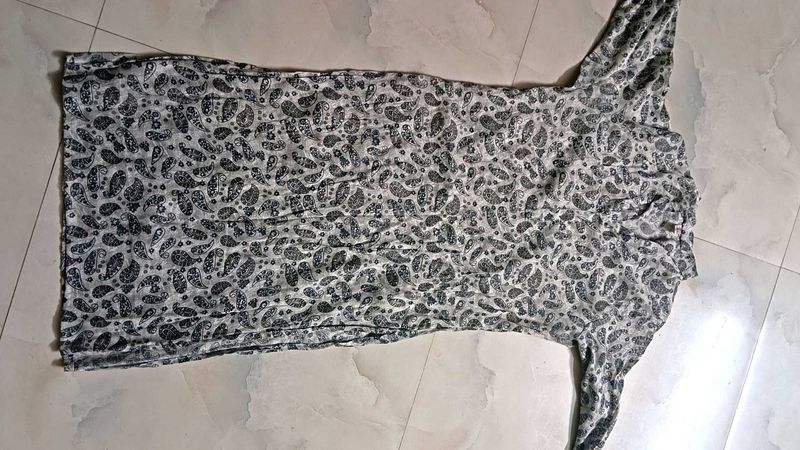 Stylish Paisley Print Kurta