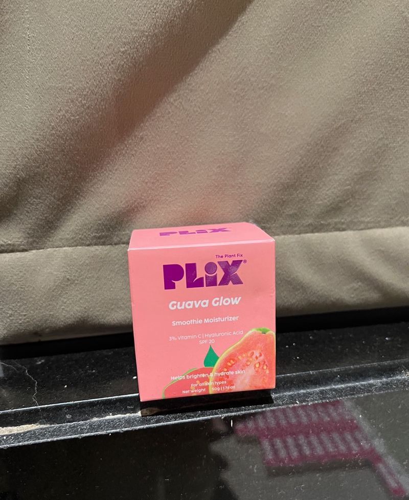 Plix Guava Glow Smoothie Moisturizer