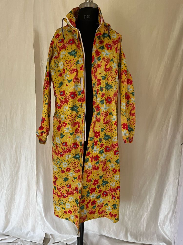 Vibrant Floral Long Hooded raincoat