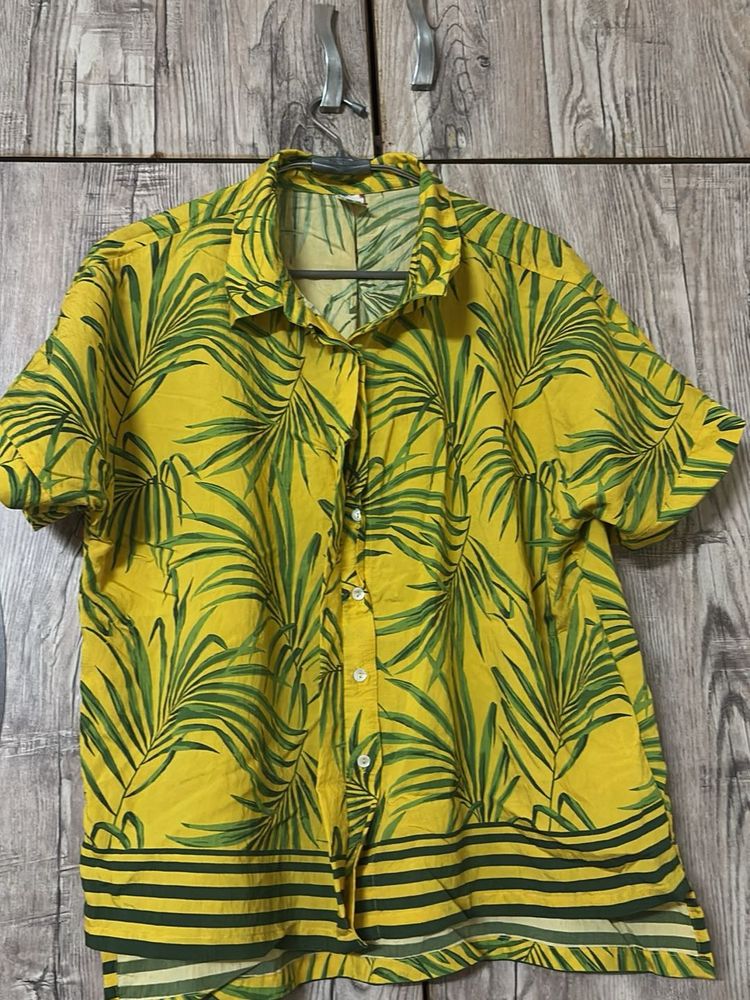 Vibrant Tropical Leaf Print Shirt