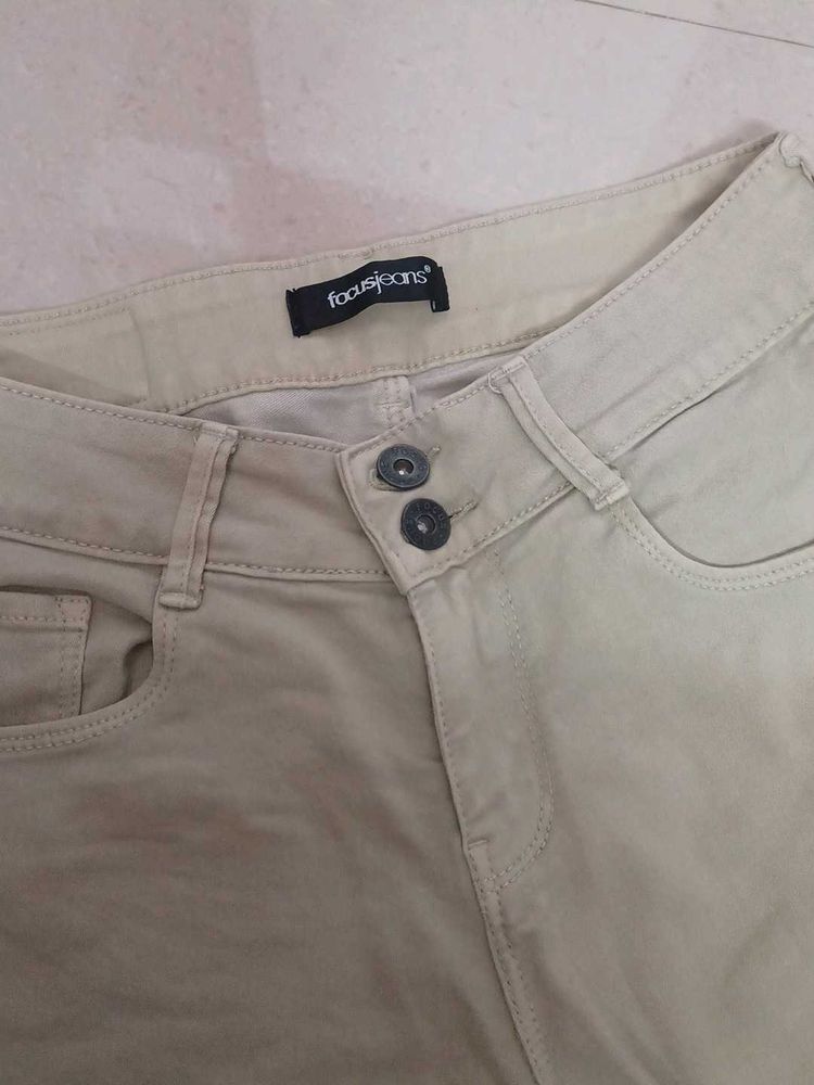 Comfortable Beige slim fit jeans