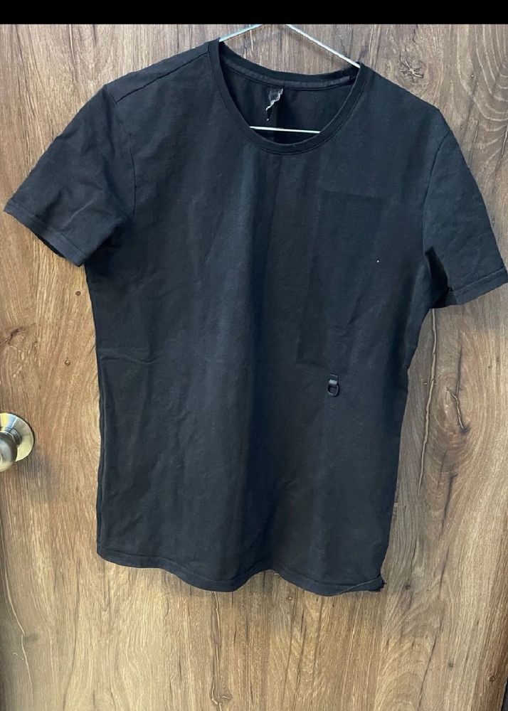 Black Casual T-Shirt