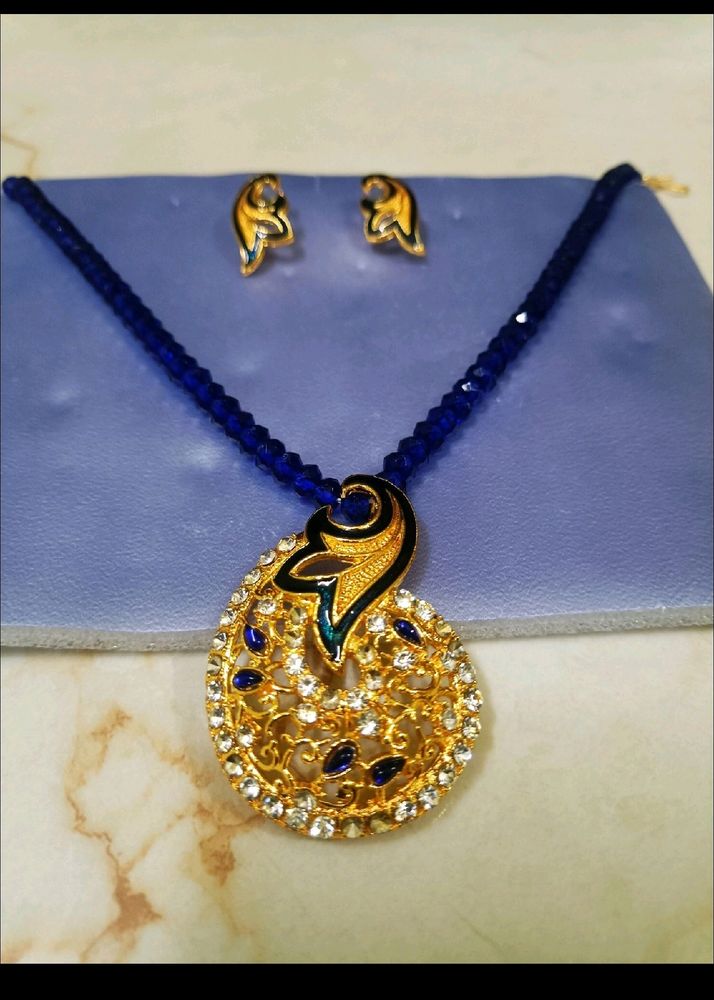 Brand New Blue Diamond Cut Necklace With Earing