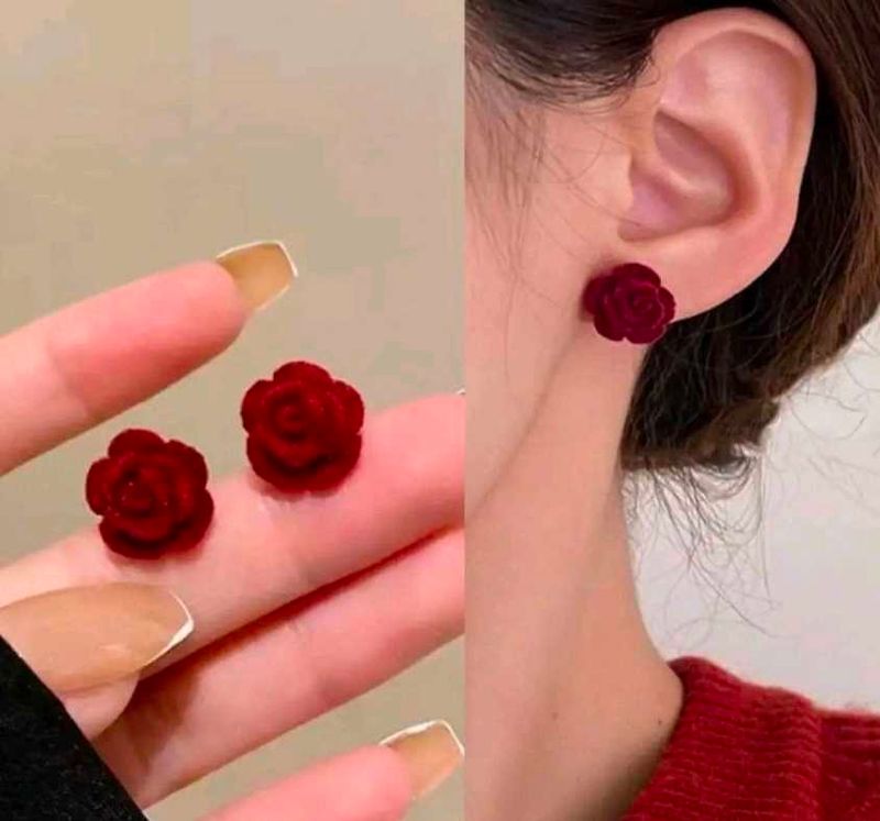 Cute Rose Stud Earrings