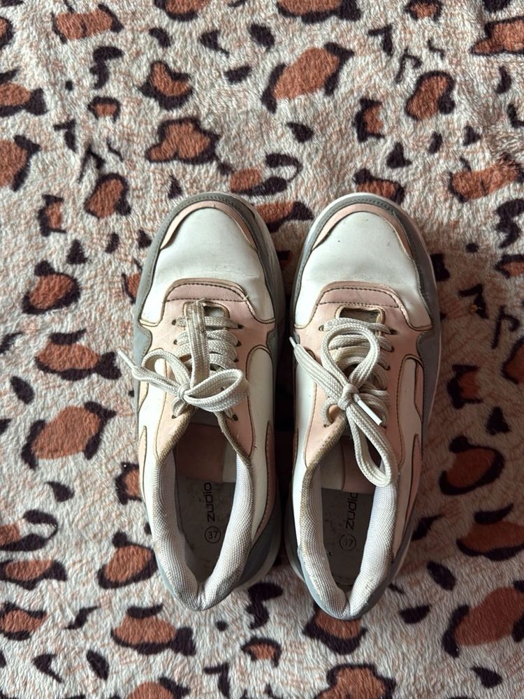 Zudio Sneakers
