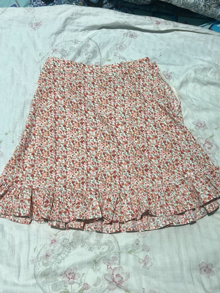 Floral Print Ruffled Skirt