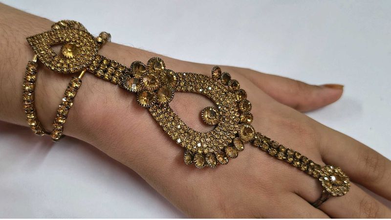Elegant Hand Harness Bracelet stone