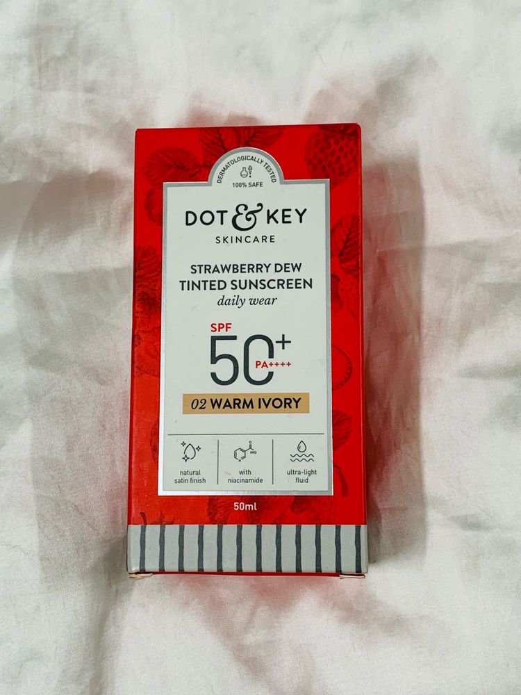 Dot &amp; Key Strawberry Dew Tinted Sunscreen SPF 50+