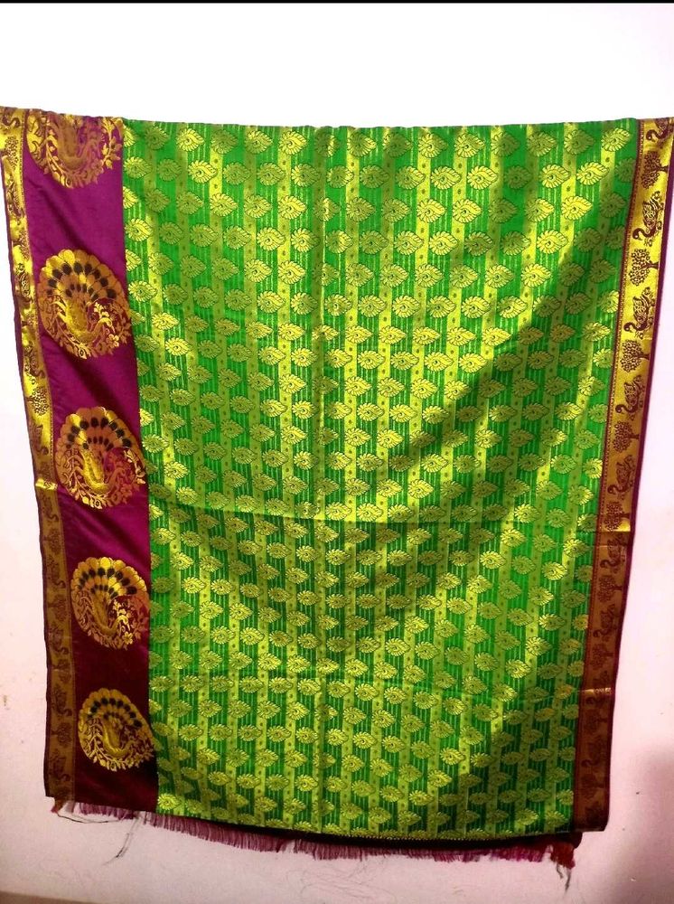 NEW Vibrant Green pattu Saree with Peacock Border