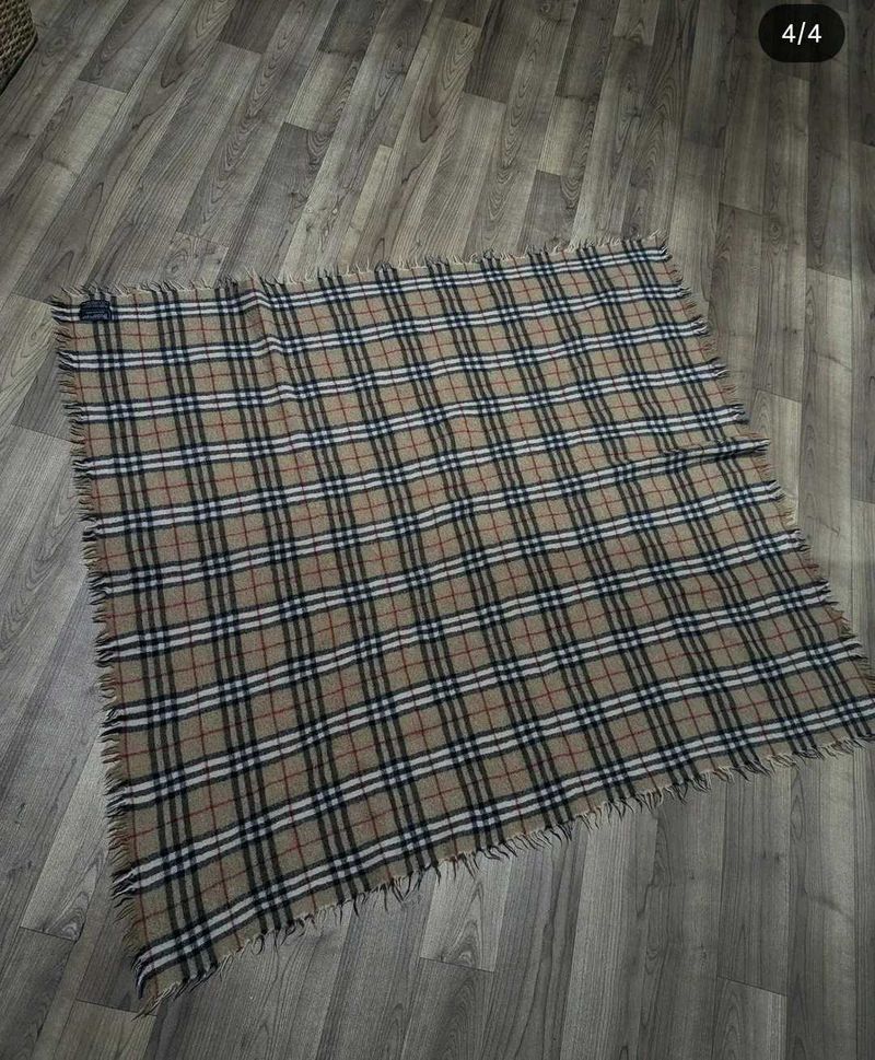 Classic Checkered Tartan Scarf/Shawl