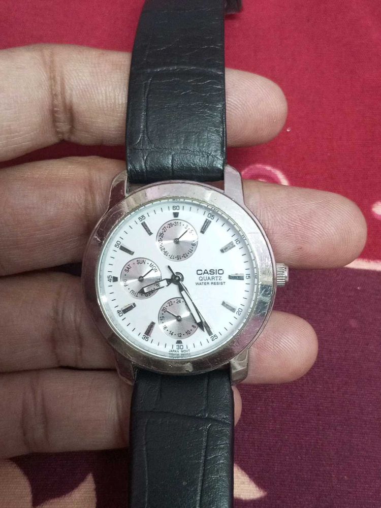Casio Orignal MTP -1132 Multifunction Mens watch .