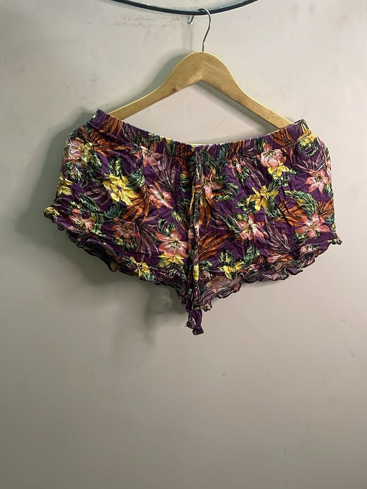 Boho Floral Print Shorts